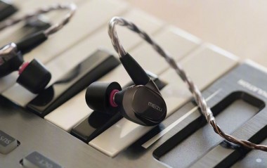 Выпущены железные наушники Meizu LIVE за 1599 юаней ($ 234)