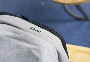 Полноэкранный Meizu Blue Charm появился в документе TENAA