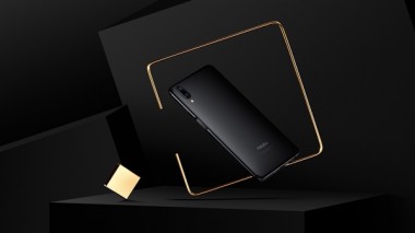 Meizu E3 поступит в продажу завтра, 31 марта